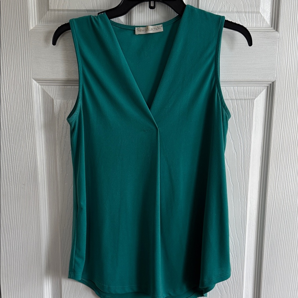 Elegant Sleeveless Teal Blouse